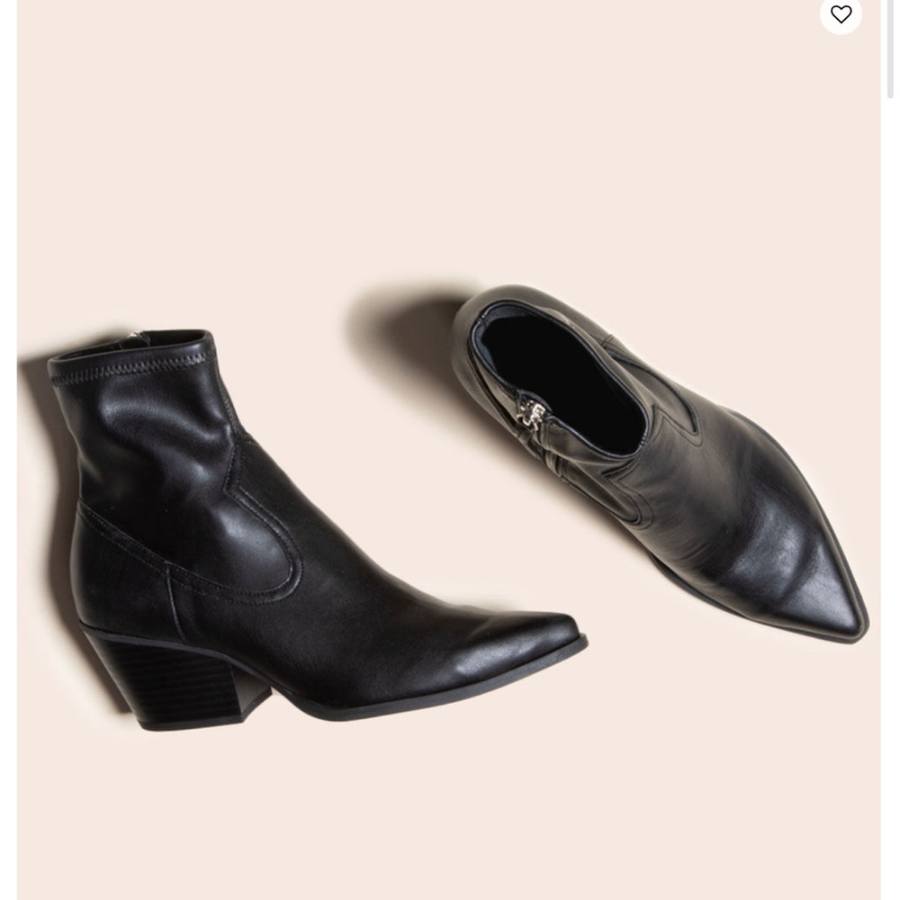Black Leather Heeled Boots